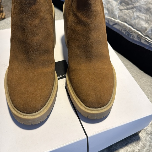 Dolce Vita suede booties - Picture 3 of 8